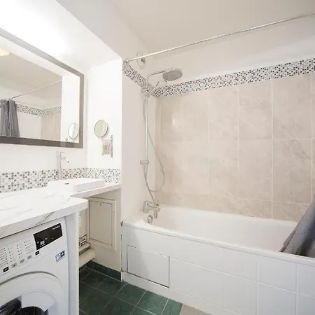 Superbe - 6 Pers - Au Pied De La Gare Apartment
